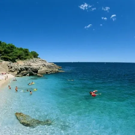 וילה Olivia 3km Beach Galižana